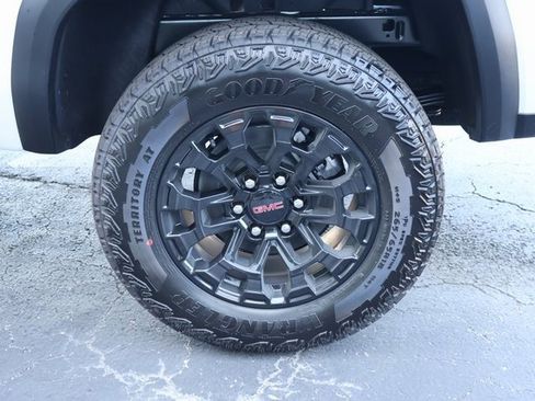 New 2026 GMC Canyon Elevation image 8