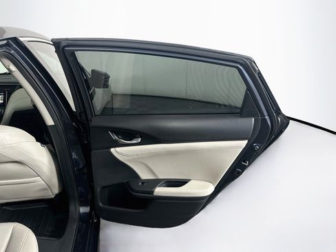 Used 2019 Honda Insight Touring image 29
