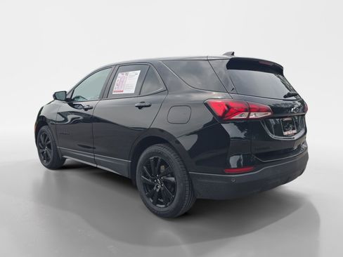Used 2023 Chevrolet Equinox LS w/ LS Convenience Package AWD/4WD image 3
