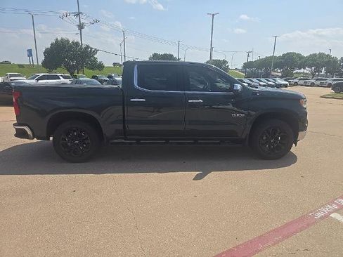 Used 2025 Chevrolet Silverado 1500 LTZ AWD/4WD image 6