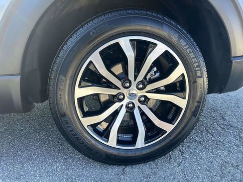 Certified 2025 Ford Explorer ST-Line image 10