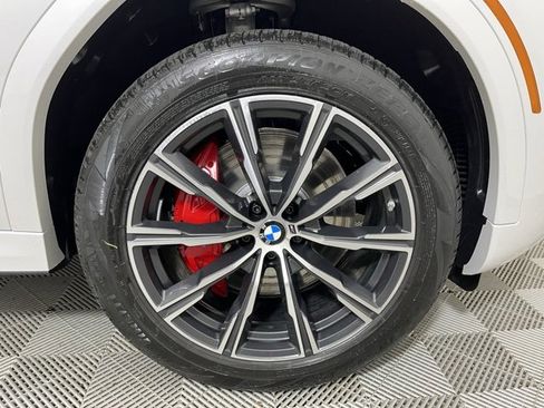 New 2026 BMW X6 xDrive40i w/ Executive Package image 24