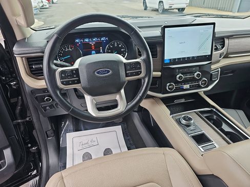 Used 2024 Ford Expedition Max Limited image 18