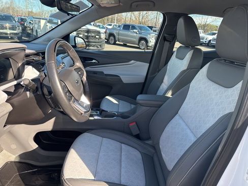 Used 2023 Chevrolet Bolt EUV Premier w/ Super Cruise Package image 9
