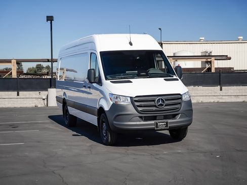 New 2026 Mercedes-Benz Sprinter 3500 image 3