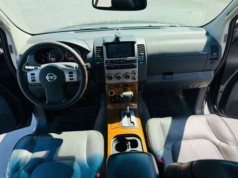 Used 2007 Nissan Pathfinder LE w/ LE Navigation Pkg AWD/4WD image 13