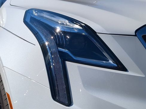 Used 2025 Cadillac XT5 Sportv image 17