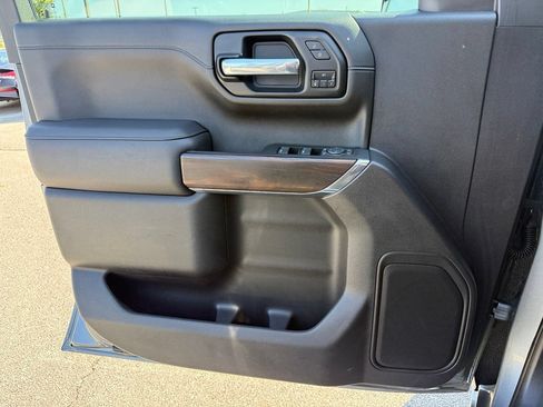 Used 2021 GMC Sierra 1500 SLT AWD/4WD image 23
