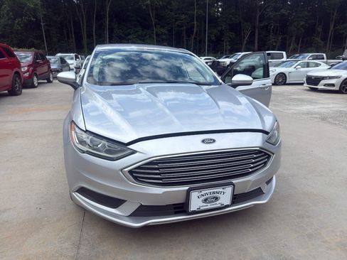 Used 2018 Ford Fusion S FWD image 2