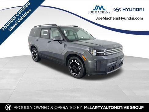 Used 2025 Hyundai Santa Fe SEL FWD image 2