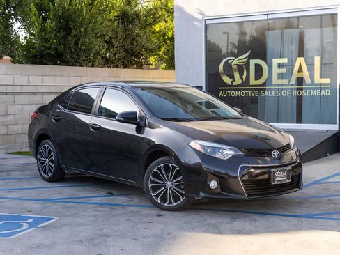 Used 2015 Toyota Corolla S FWD image 2
