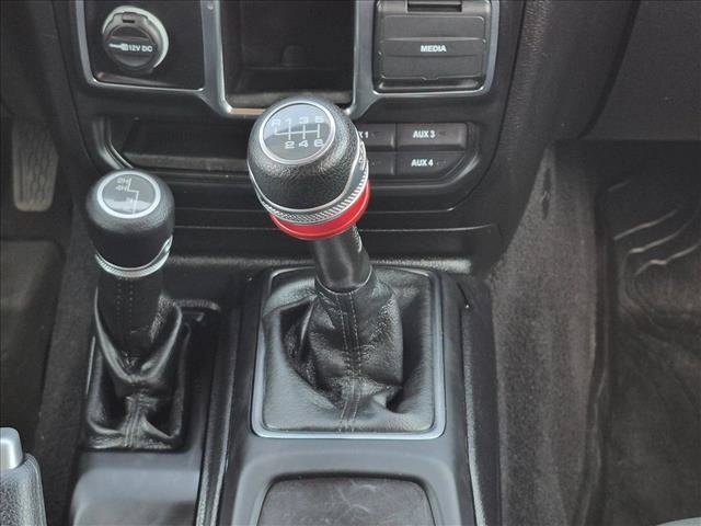 Used 2021 Jeep Gladiator Sport AWD/4WD image 12