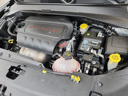 Used 2022 Jeep Compass Limited w/ Elite Group image 18