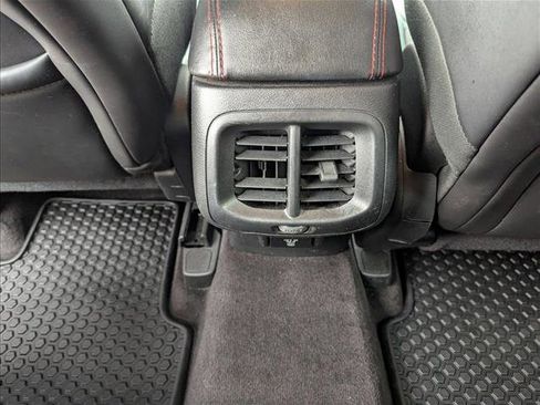 Used 2017 Jeep Cherokee Trailhawk AWD/4WD image 16
