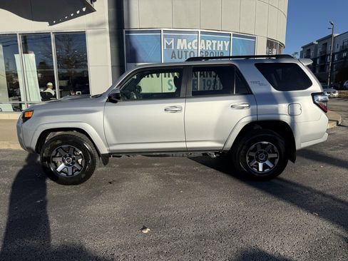Used 2024 Toyota 4Runner TRD Off-Road image 2
