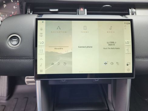 New 2026 Land Rover Discovery Sport Landmark AWD/4WD image 17