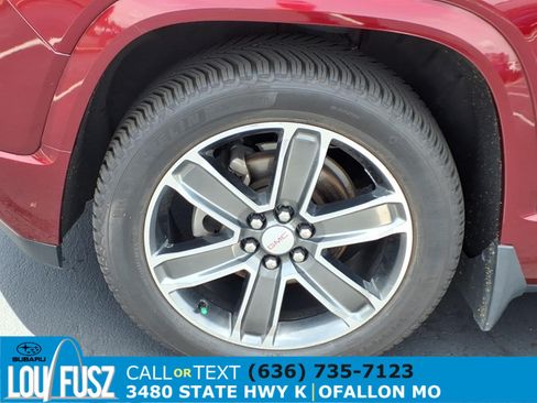 Used 2017 GMC Acadia Denali w/ Technology Package FWD image 32