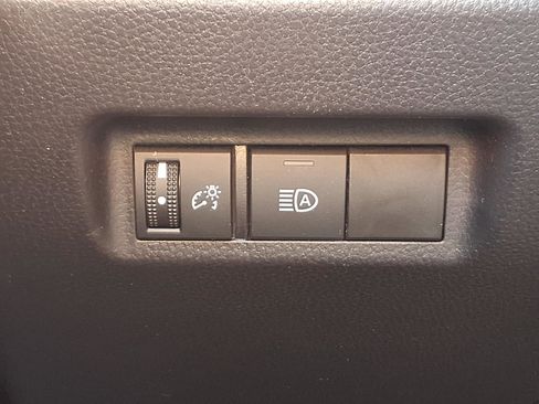 Certified 2025 Toyota RAV4 XLE AWD/4WD image 14