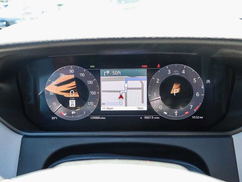 Used 2024 Land Rover Range Rover Velar Dynamic SE AWD/4WD image 27