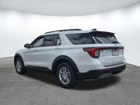New 2026 Ford Explorer Active w/ Active Comfort Package RWD image 3