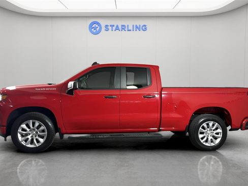 Used 2021 Chevrolet Silverado 1500 Custom image 3