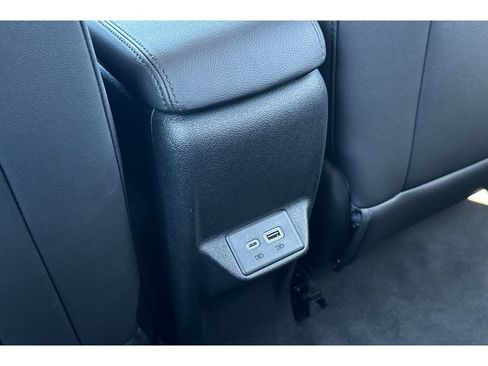 Used 2023 Chevrolet Bolt EUV LT w/ Convenience Package FWD image 43