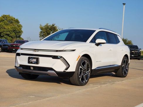 New 2026 Chevrolet Equinox EV LT w/ Convenience Package II image 8