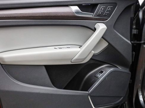 Used 2022 Audi Q5 2.0T Premium image 21