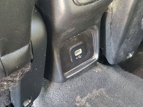 Used 2021 Jeep Compass Latitude FWD image 27