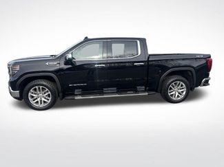 Certified 2022 GMC Sierra 1500 SLT w/ SLT Premium Plus Package AWD/4WD video 3