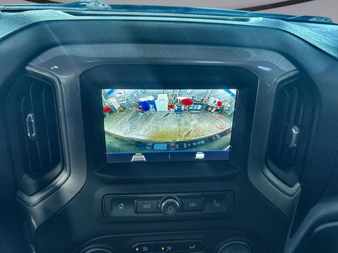 Used 2022 Chevrolet Silverado 1500 Custom Trail Boss w/ Safety Confidence Package AWD/4WD image 29