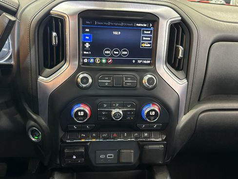 Used 2019 GMC Sierra 1500 Elevation w/ Elevation Value Package AWD/4WD image 28