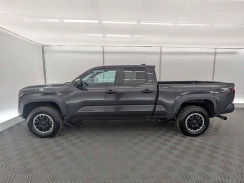 Used 2024 Toyota Tacoma TRD Off-Road AWD/4WD image 3