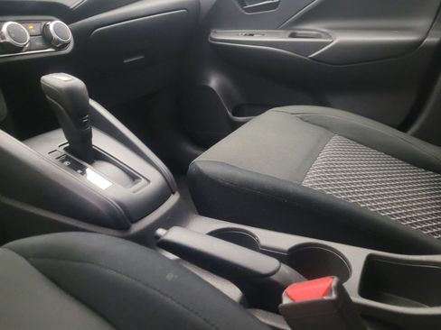 Used 2024 Nissan Versa S w/ Trunk Package image 26