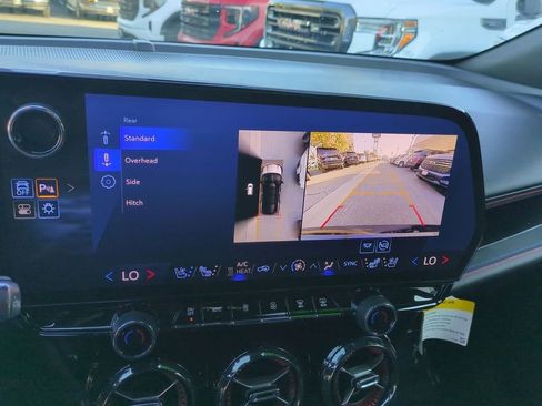 Used 2024 Chevrolet Blazer EV RS image 16