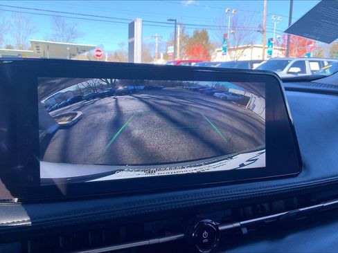 Used 2024 Nissan Ariya AWD image 23