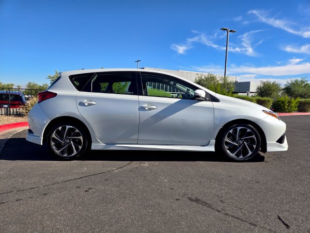 Used 2017 Toyota Corolla iM w/ Carpet Mat Package FWD image 7