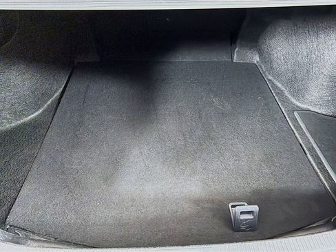 Used 2025 Toyota Camry LE image 13