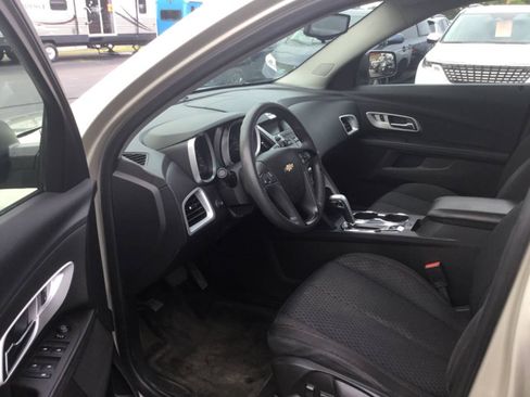 Used 2014 Chevrolet Equinox LS AWD/4WD image 9