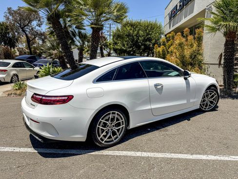 Used 2022 Mercedes-Benz E 450 4MATIC Coupe w/ AMG Line image 7