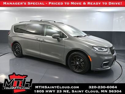 Used 2022 Chrysler Pacifica Touring-L