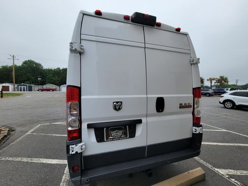 Used 2017 RAM ProMaster 1500 w/ Interior Convenience Group FWD image 10