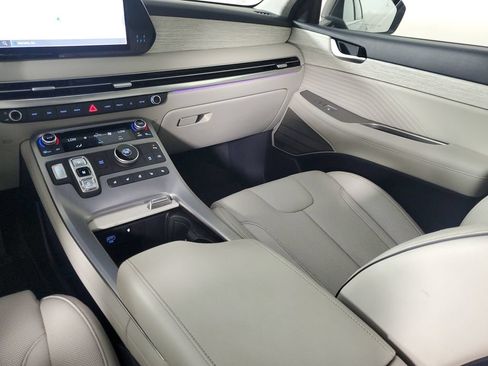 Used 2024 Hyundai Palisade Calligraphy FWD image 17