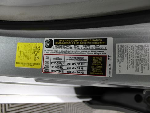 Used 2016 Toyota Camry XLE w/ Convenience Package image 34