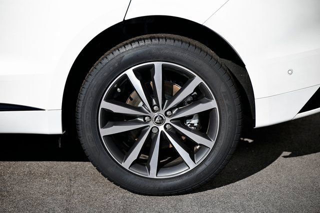 New 2026 Jaguar F-PACE R-Dynamic S AWD/4WD image 6