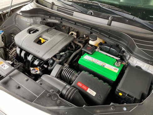 Used 2022 Kia Soul LX w/ Technology Package FWD image 17