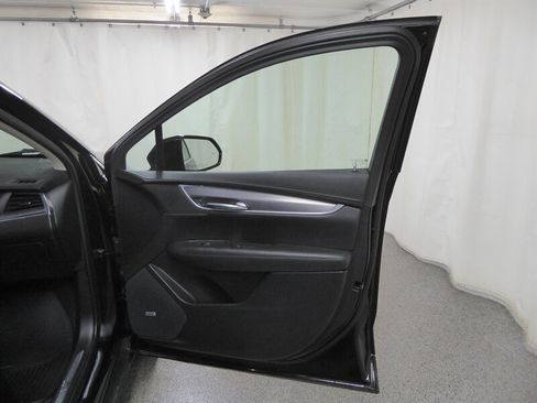 Used 2019 Cadillac XT5 Luxury FWD image 24