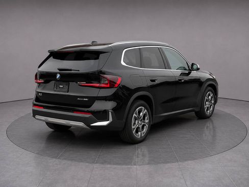 Used 2023 BMW X1 xDrive28i w/ Convenience Package AWD/4WD image 5