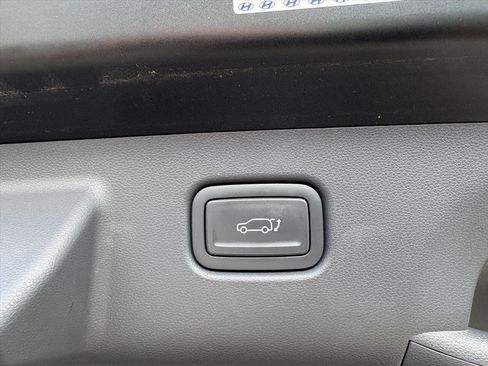 Used 2025 Hyundai Kona Limited AWD/4WD image 22