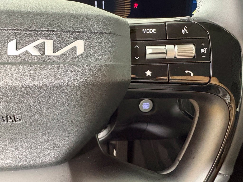 New 2026 Kia Sorento LX FWD image 25